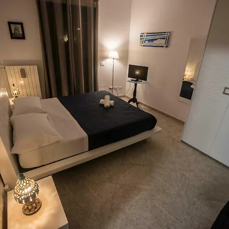 La Casa Blue Apartment