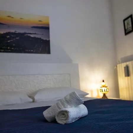 La Casa Blue Apartment *