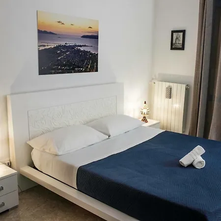 La Casa Blue Apartment *